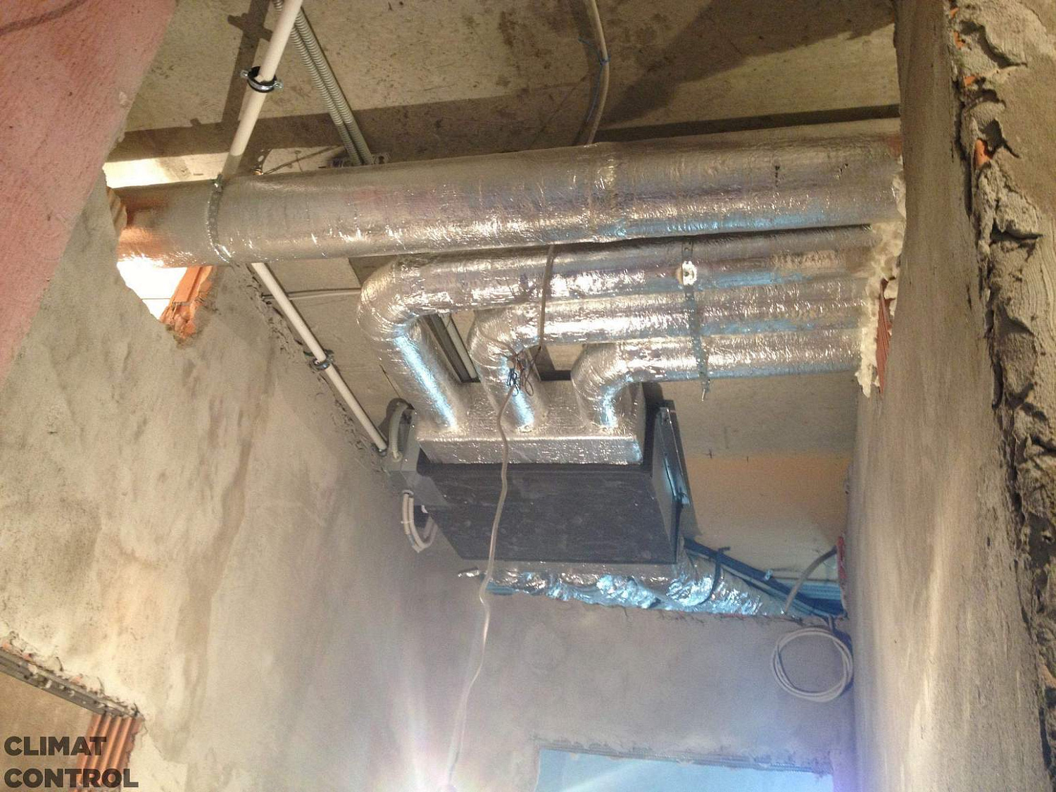 Монтаж вентиляции в квартире, в Омске