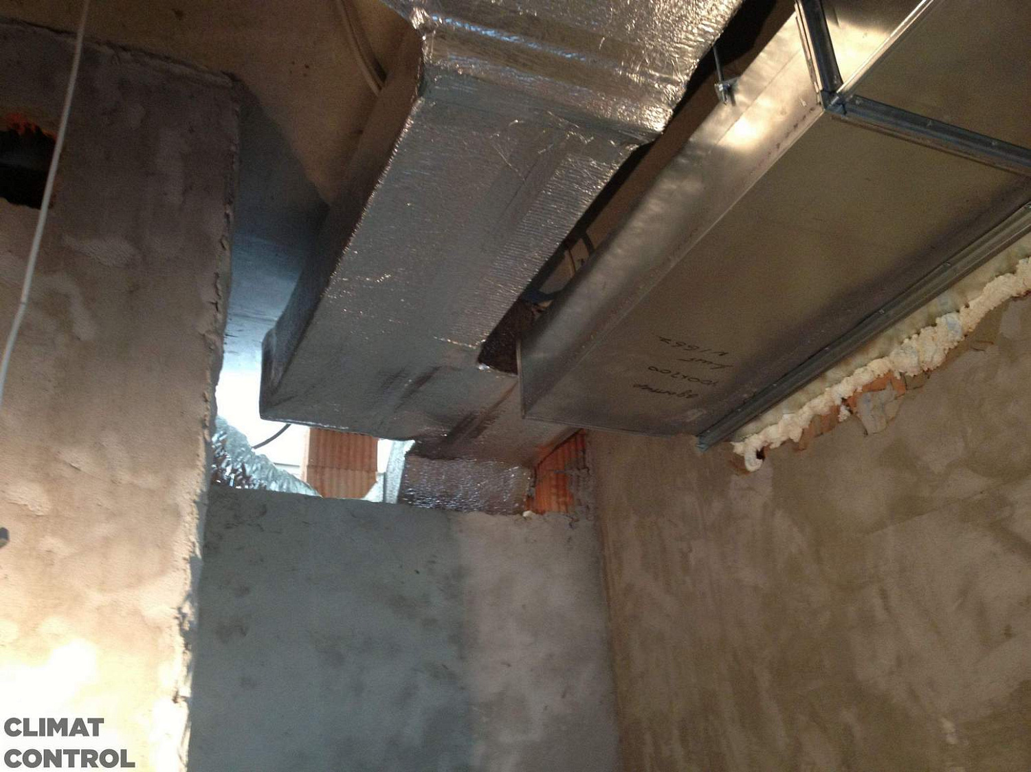 Монтаж вентиляции в квартире, в Омске